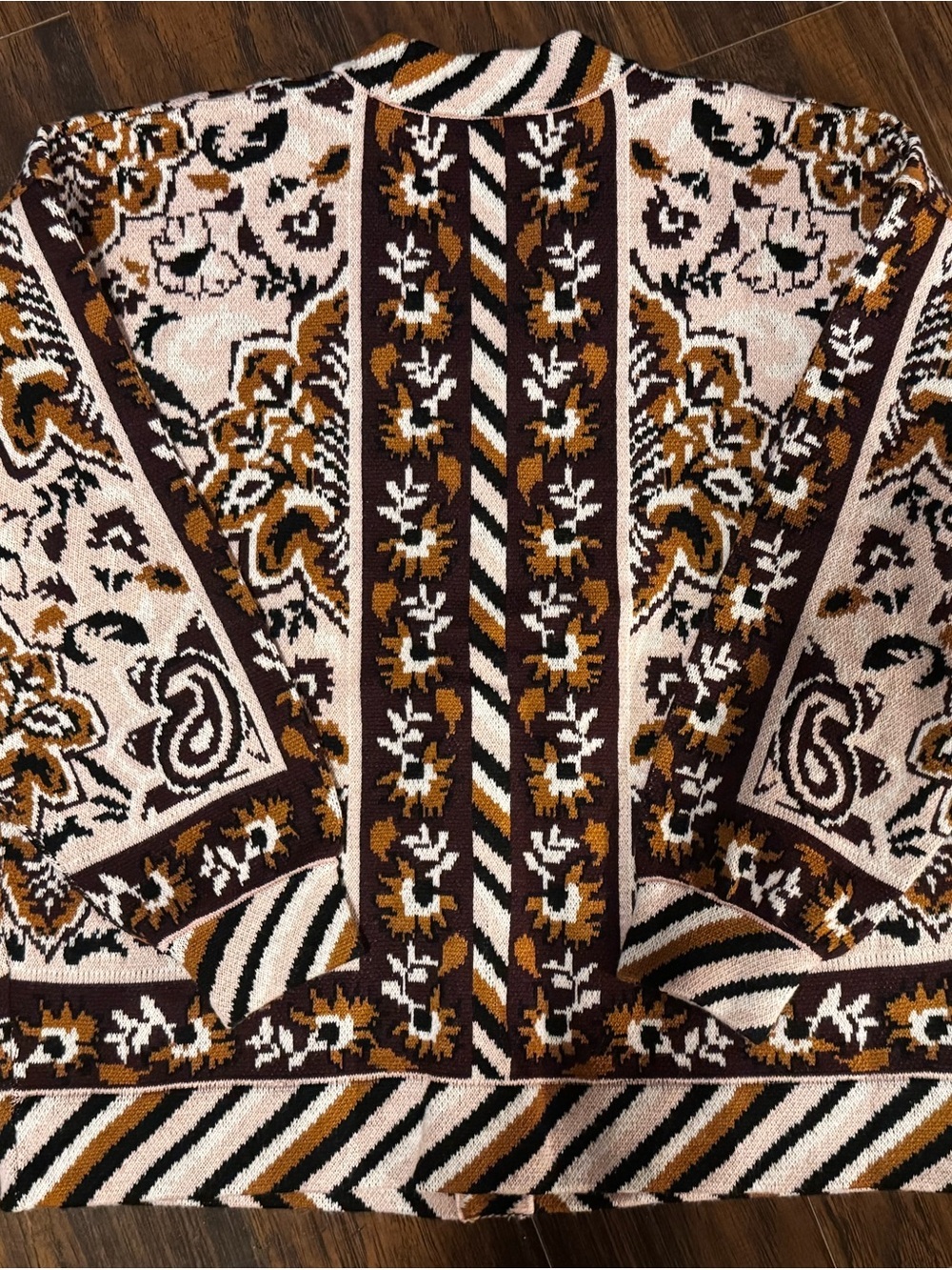 FARM Rio Brown and Cream Patterned V-Neck Cardigan - Picture 8 of 8